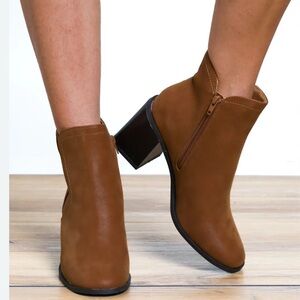 🆕Bamboo Elegant Brown Ankle Boots 7.5🆕